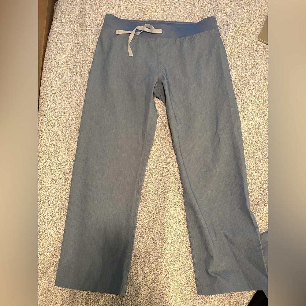 Figs Low Waisted Livingston Scrub Pants in Heather Indigo